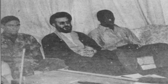 روزنامه گردی در «انتخاب»؛ روایت موسوی خوئینی‌ها از تسخیر سفارت آمریکا: ملاقات مهندس بازرگان با برژینسکی مردم ایران را شوکه کرده بود / لزومی نداشت به واکنش آمریکا فکر کنیم / عده‌ای قصد حمله به سفارت روس و انگلیس را داشتند