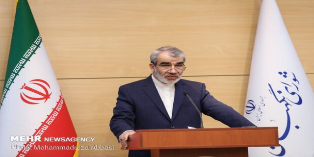شورای محترم نگهبان دست به شکایت از افترازنندگان به  این شورا شد. کدخدایی در نشست خبری: صلاحیت‌ ۲هزارنفر دیگر«تایید» شد/به شورا افترا بزنند،شکایت می‌کنیم  