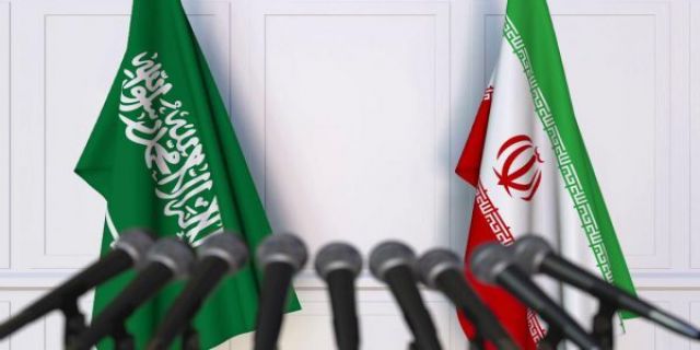  ادعای فایننشال تایمز: ایران و عربستان در بغداد، مذاکرات مستقیم برگزار کردند / مذاکرات روز ۲۰ فروردین و با ایفای نقش نخست‌وزیر عراق برگزار شد / نتیجه گفت‌و‌گوها، مثبت بود / دور بعدی مذاکرات برای هفته آینده برنامه ریزی شده