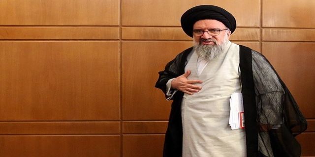 حجت الاسلام احمد خاتمی   به دولت رئیسی: استفاده از اینترنت را در ایران برای جامعه هدف محدود کنید، مثل روسیه که خبری از فضای مجازی آمریکا نیست / رئیس جمهور منتخب توصیه ولایت را جدی بگیرد و اینترنت ملی را اجرایی کند / آمریکا می خواهد جوانان ما را با شهوت آشنا کند