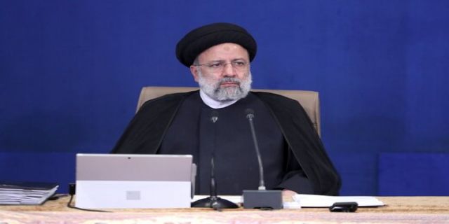  رئیس‌جمهور امشب بعد از خبر ۲۱ شبکه اول سیما در یک گفتگوی زنده تلویزیونی با مردم سخن می‌گوید.