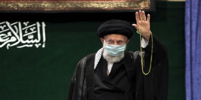 زنده باد خامنه ای..... رهبر انقلاب در مراسم عزاداری دانشجویان به‌مناسبت اربعین حسینی(ع): تواصی به حق و تواصی به صبر دستورالعمل اساسی برای همیشه ما است
