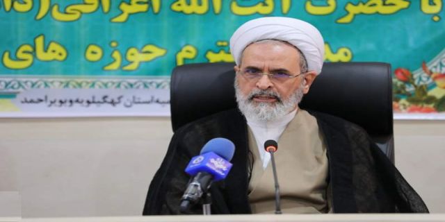  مدیر حوزه های علمیه کشور: از عمامه‌پرانی ها غصه به دل راه نمی دهیم / عمامه ما کفن ماست