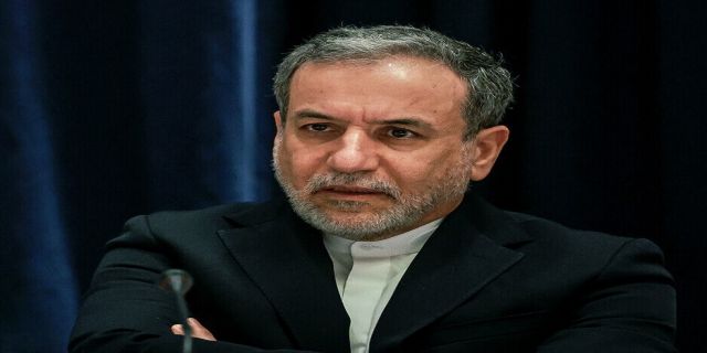عراقچی   کوبنده  در برابر بایدن   واکنش عراقچی به اظهارات بایدن: هر کس از «زمان و چگونگی حمله اسرائیل به ایران» آگاهی داشته باشد، مسئولیت هرگونه خسارت احتمالی را هم بر عهده خواهد داشت               زط