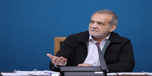  پزشکیان: پیش‌بینی‌ها حکایت از آن داشتند که وضعیت ناترازی انرژی در آذر ماه بدتر از آنچه شاهد بودیم، خواهد بود / با همت مسئولان و همراهی مردم از شرایط سخت تامین برق و گاز عبور کردیم، اما از حالا باید به فکر سال آینده باشیم