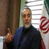آیا این شخص ابوذر زمانه است؟آیا او سلمان فارسی زمانه است؟او   چه مشکلی از وطن را راهگشا بوده است؟اوچه خدماتی به ایرانیان  نموده است او از کجا و برای چه کاری حقوق می گیرد تا اشعث  یاب باشد؟