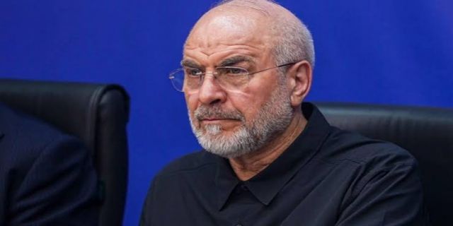 قالیباف: بخاطر مشکلات سیاسی با منِ قالیباف، حقوق ملت را از بین نبرید/خوب است ببینیم شیخ نعیم قاسم و مردم لبنان درباره تفاهم چه می‌گویند و برخی در داخل چه می‌گویند/یک کمیته مشترک بین ایران، آمریکا و لبنان ایجاد می‌شود تا حاکمیت ملی لبنان را محقق کند/می‌گفتند رفع تحریم وعده سرخرمن است، رفع تحریم‌ها انجام شده و نفت ایران ۲۰ درصد گران‌تر فروخته می‌شود